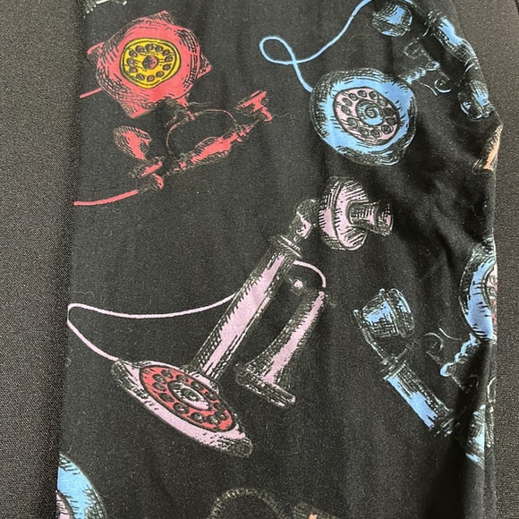 LuLaRoe OS One Size Black Vintage Telephone Leggings NWT - Picture 5 of 10